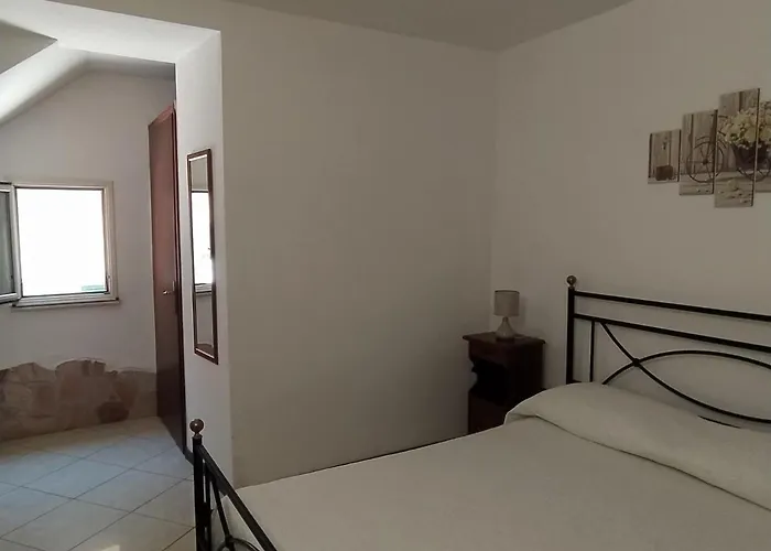 Nyaraló Estia Scilla